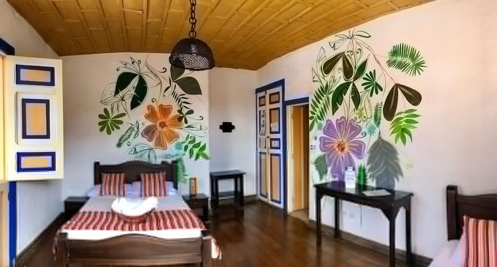 Hostal Ciudad De Segorbe Саленто Экстерьер фото