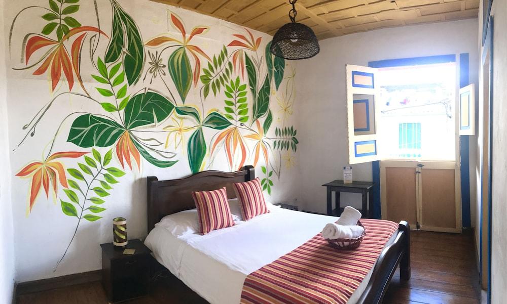Hostal Ciudad De Segorbe Саленто Экстерьер фото
